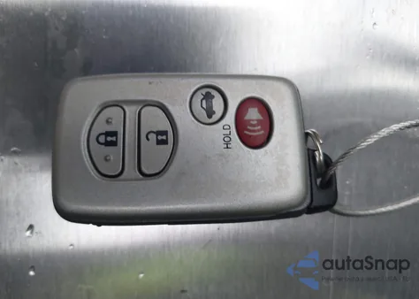 2007 Toyota Camry Hybrid z USA, uszkodzony, nr VIN 4T1BB46K77U013250